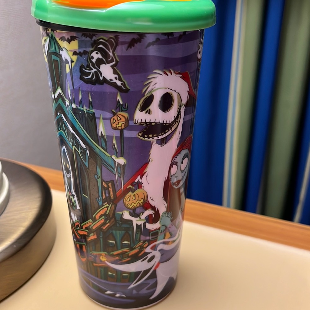 NWOT Disney parks nightmare before Christmas cup w/Mickey flip top